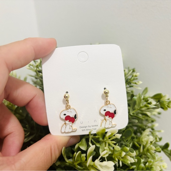 Peanuts Snoopy Earrings Red Heart Dangle Enamel Jewelry Cute Gift - Picture 1 of 7